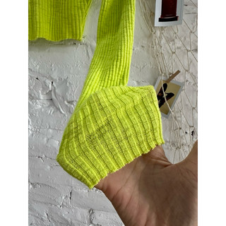 Áo len crop top dư