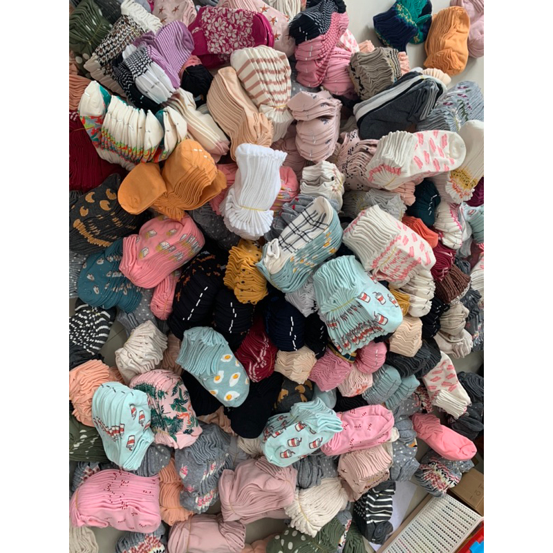 Set 10 đôi Tất nữ Oldnavy xuất khẩu chất cotton size 34-40 dễ thương cute hoạ tiết siêu xinh