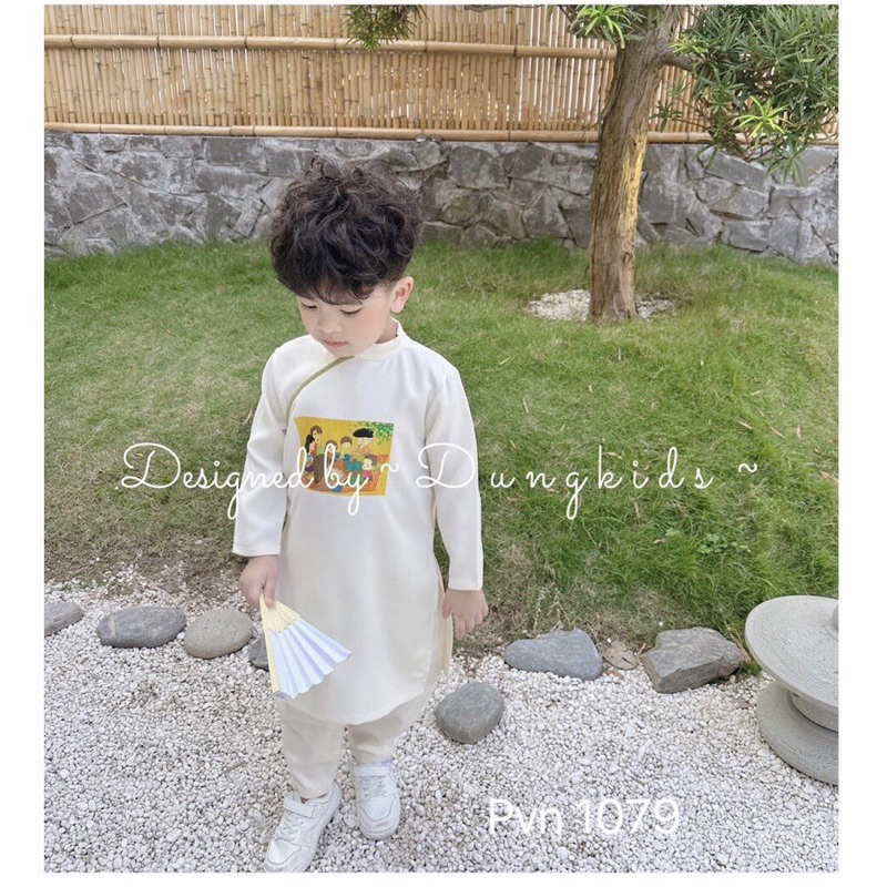 Áo dài cách tân đoàn viên bé trai