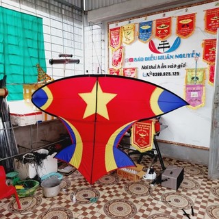 Diều 2m8 đến 3m bẹn cá full cacbon tặng dây guồng đèn diều gang tay