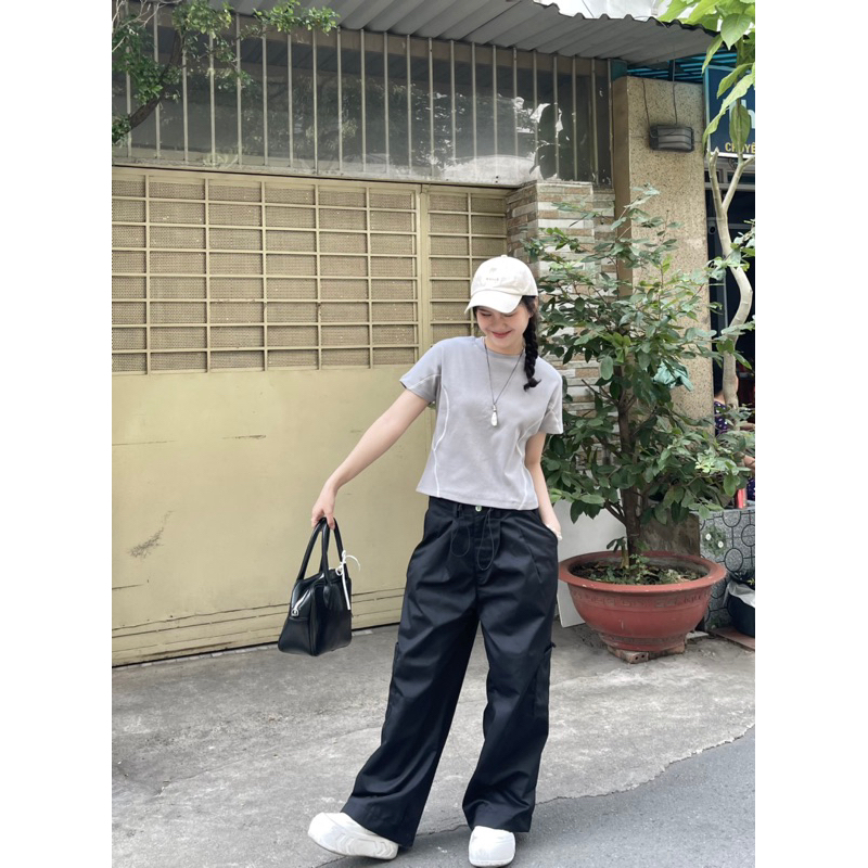 Quần túi rút Kiki 18made ✿ 𝐁𝐲 𝐄𝐢𝐠𝐡𝐭𝐞𝐞𝐧 𝐀𝐠𝐚𝐢𝐧