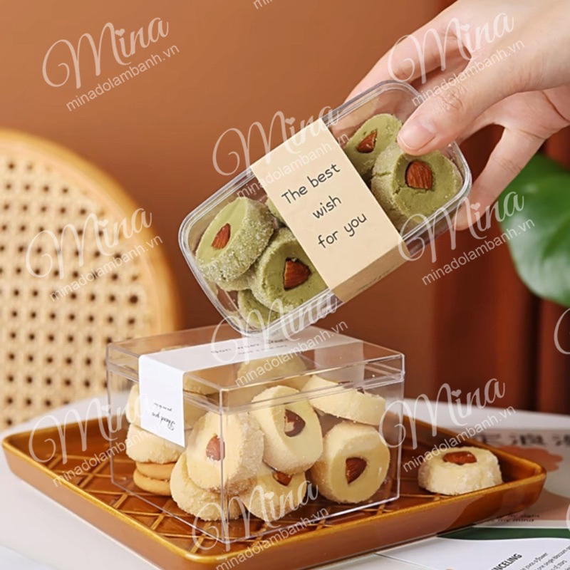 Hộp nhựa mica cứng Oval LC1267 đựng bánh quy, bánh Mousse,…