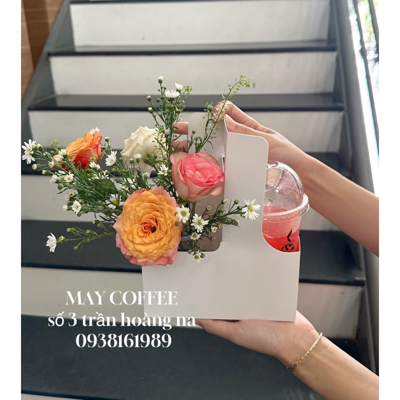 Túi giấy 2 ngăn đựng hoa và cà phê màu trắng, dùng làm quà tặng có thể ghép thành 4 ngăn