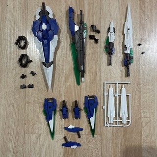Phụ kiện vũ khí mg 1/100 gundam 00 7sword mjh