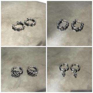 Khuyên tai / khuyên tròn / khuyên vòng nam nữ kiểu Chrome Heart thép không gỉ - Cactus Accessoriesss
