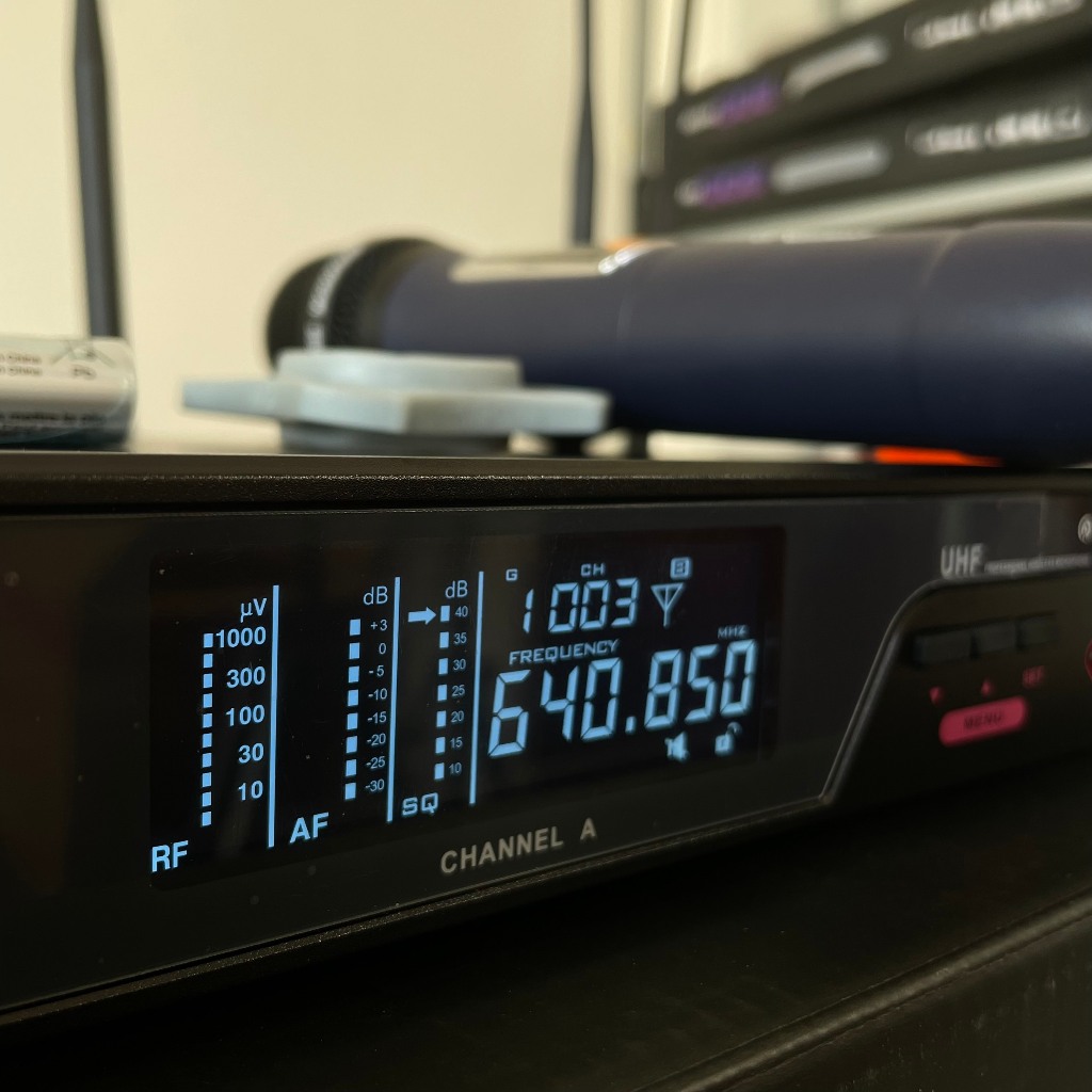 Bộ micro không dây ONTEKCO U10b hát karaoke ngoài trời- trong nhà cao cấp chính hãng