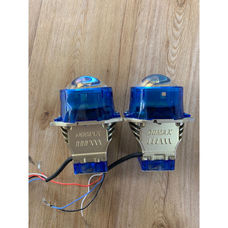 Bi led Aozoom Domax Xled Pro lướt