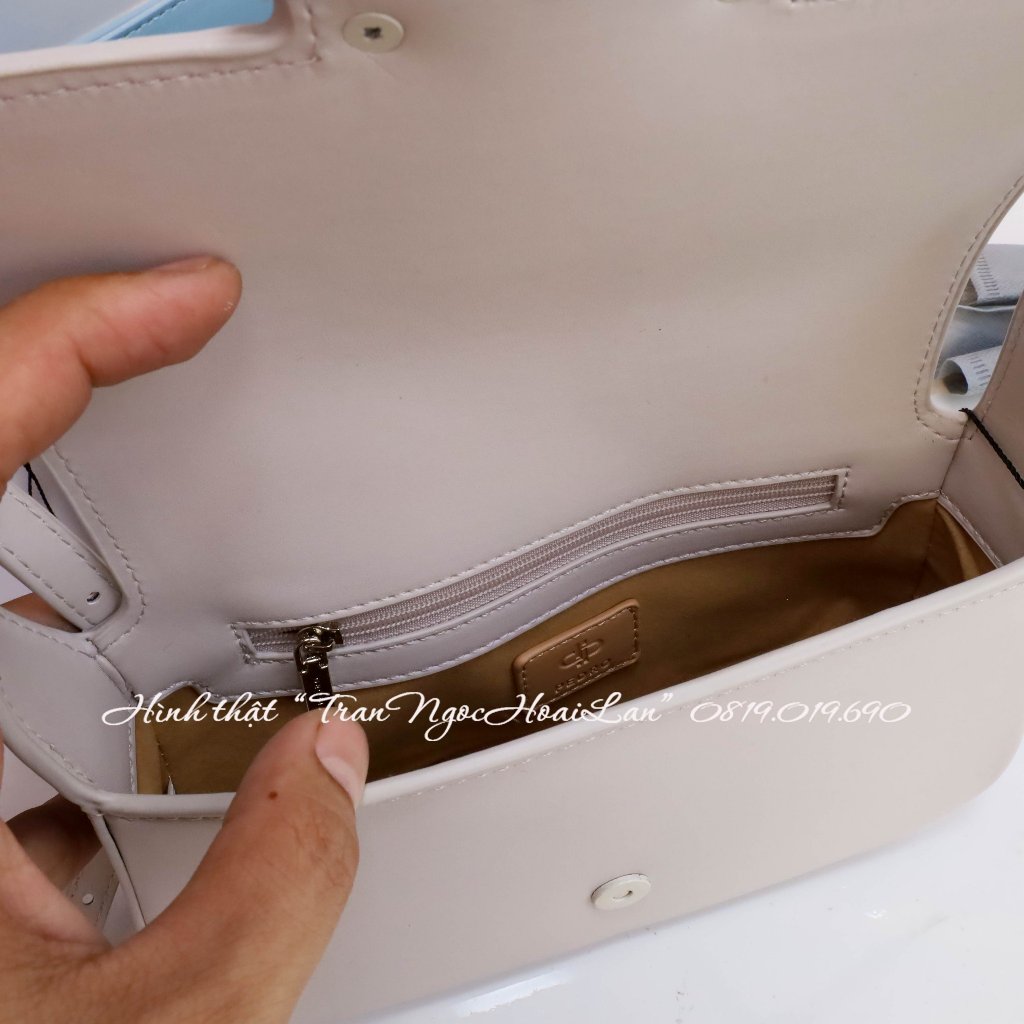 Túi kẹp nách + đeo chéo nữ size 21,5cm*7,5cm*17,5cm  PW2-76610072  đủ màu