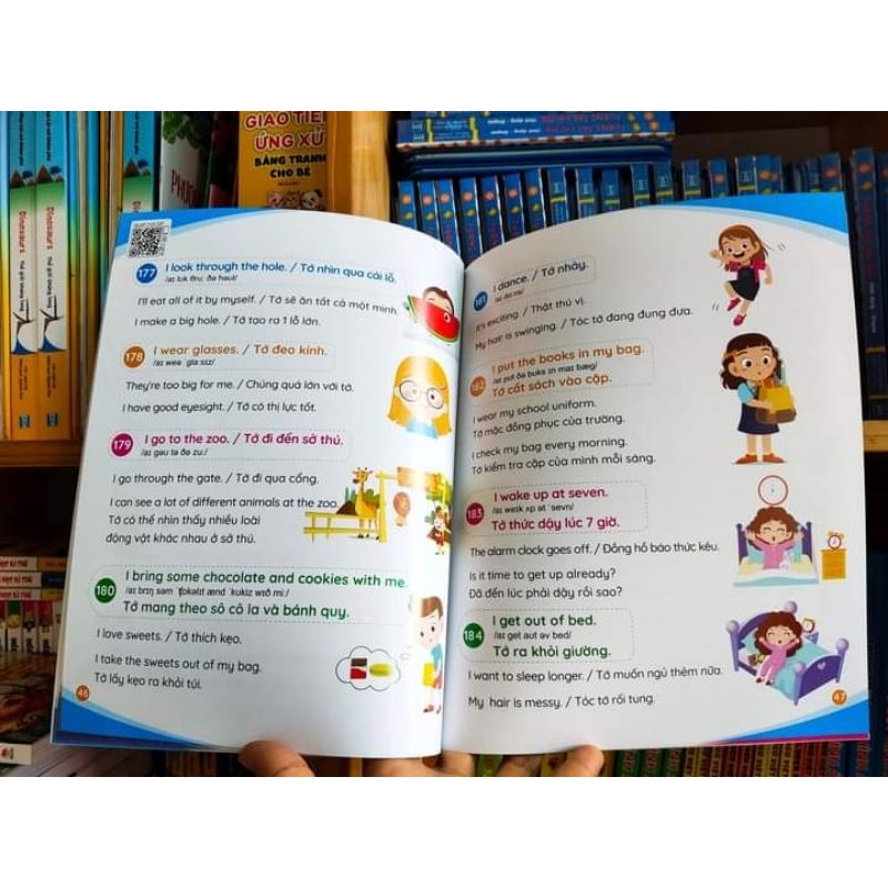 Sách 900 câu tiếp tiếng Anh thường dùng hằng ngày cho bé