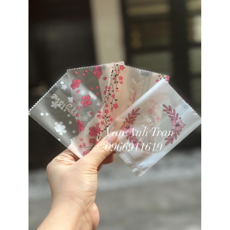 set 100 vỏ túi bánh 7x10cm mix mẫu chữ Anh