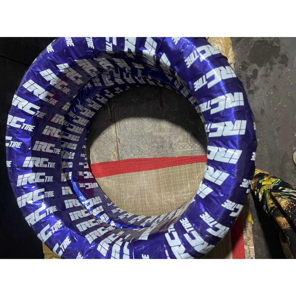 Vỏ  120/70-14 IRC dùng cho bánh sau PCX không dùng ruột