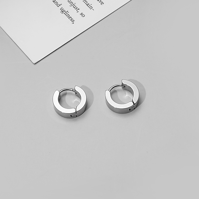 Khuyên tai nam nữ Unisex Merin Accessories hoa tai titan phong cách trẻ trung thời trang - Tổng hợp hoa tai