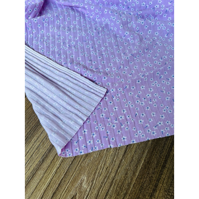 Vải thun gân hoa nhí nền màu tím cà