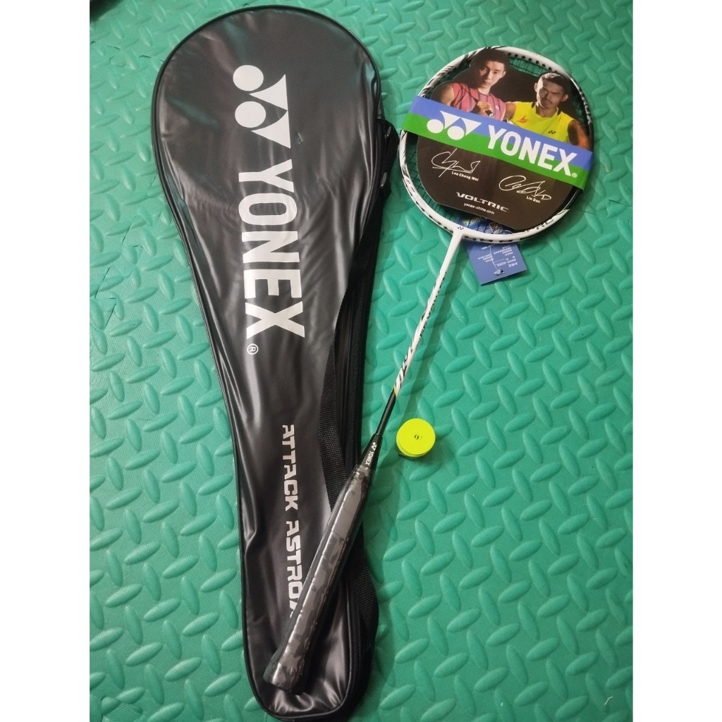 Vợt cầu lông Yonex đan sẵn chất lương cao tặng kèm cuốn cán