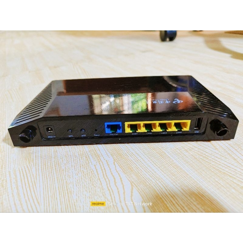Mikrotik RB750Gr3 (bản clone rep 1:1)