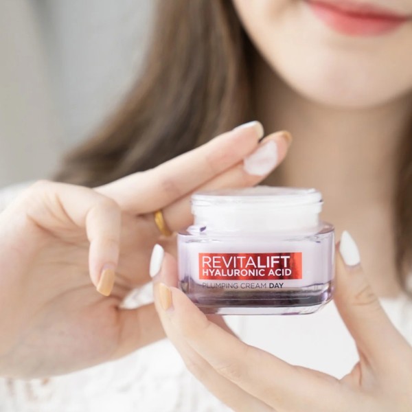 Kem Dưỡng LOreal Paris Siêu Cấp Ẩm Căng Mịn Da 20ml / 50ml Revitalift Hyaluronic Acid Plumping Day Cream L'oreal Dezy