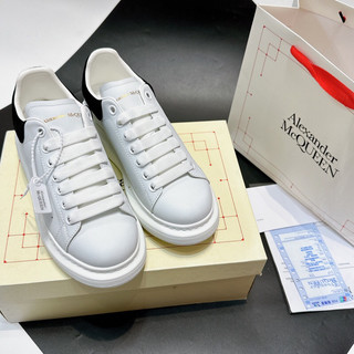 Giày sneaker MCQueen nam nữ