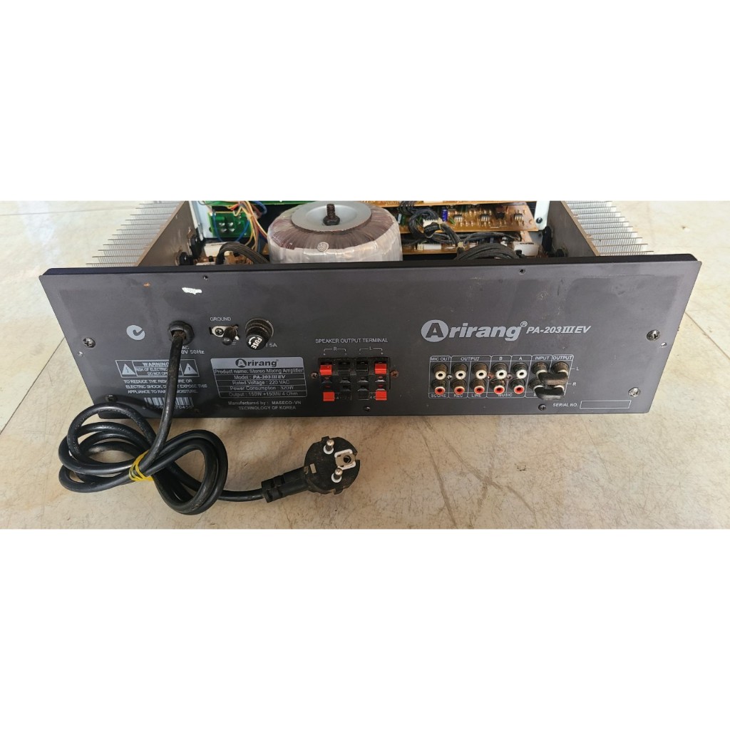 Ampli Arirang , model : PA-203IIIEV , ngoại hình còn khá