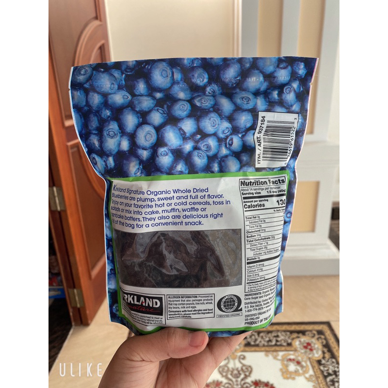 Việt quất sấy khô Kirkland Blueberries 567g