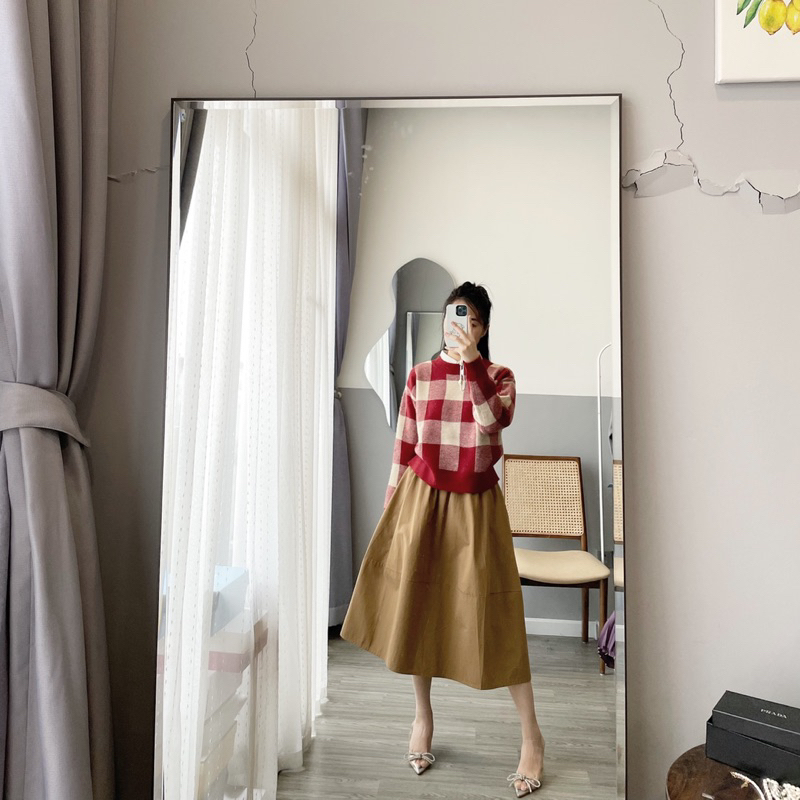 ÁO LEN KẺ ĐỎ VUÔNG