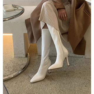 Bốt nữ cổ cao dưới gối mũi nhọn da mềm ôm chân gót cao 7cm