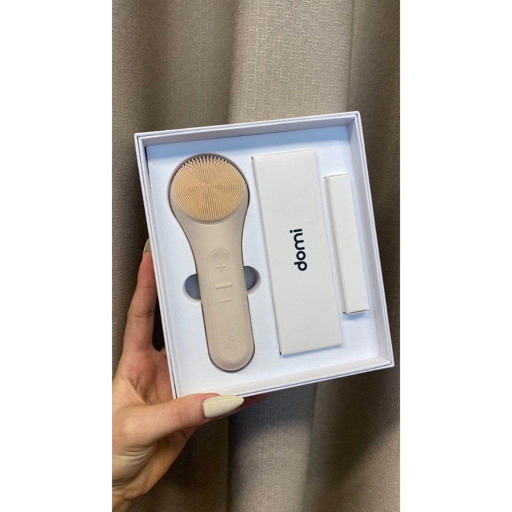 SN0835 Máy rửa mặt DOMI làm sạch lớp trang điểm - dầu thừa - bụi bẩn trên da