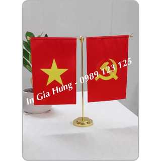 Bộ cờ để bàn chữ t mạ vàng .