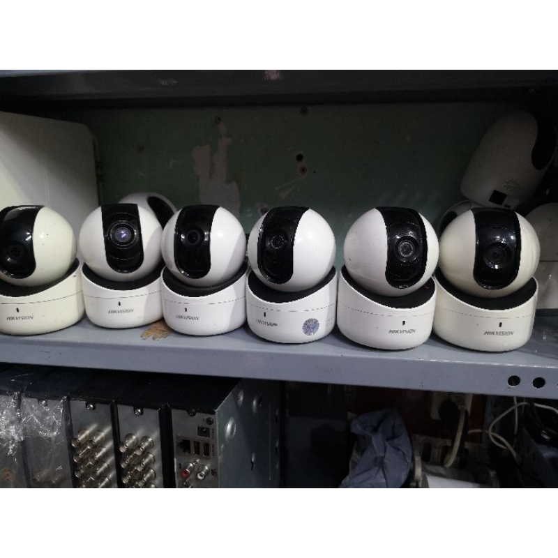 Camera wifi hikvision robo 2.0mp mã 2cv2Q21FD-iw đã qua sử dụng