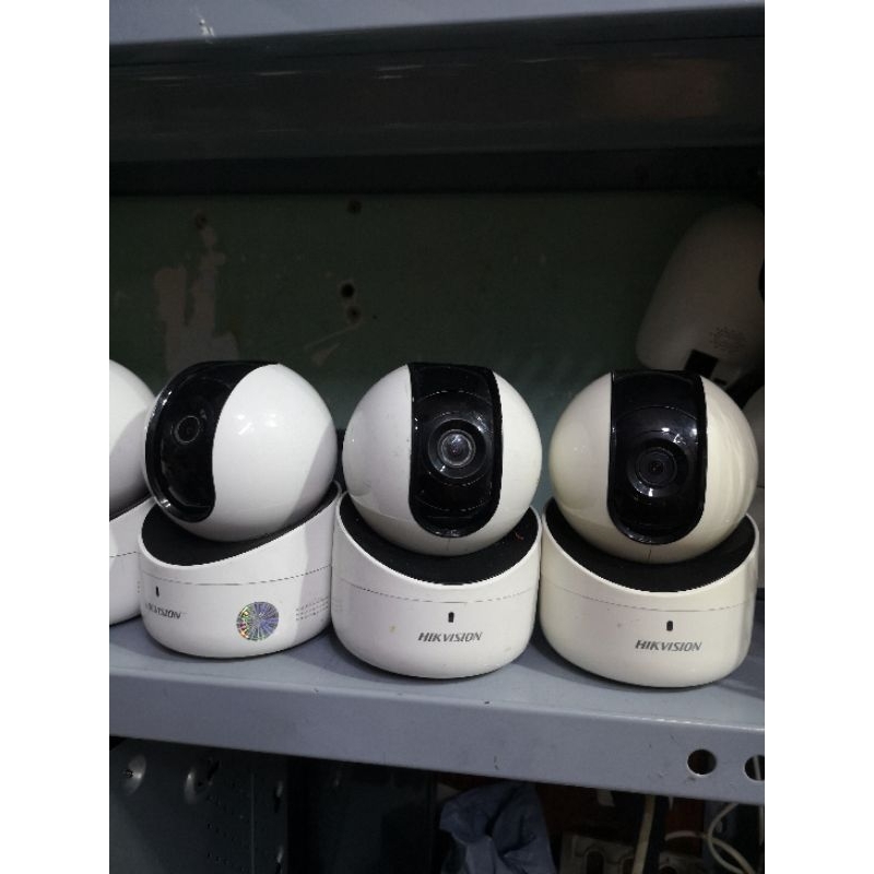 Camera wifi hikvision robo 2.0mp mã 2cv2Q21FD-iw đã qua sử dụng