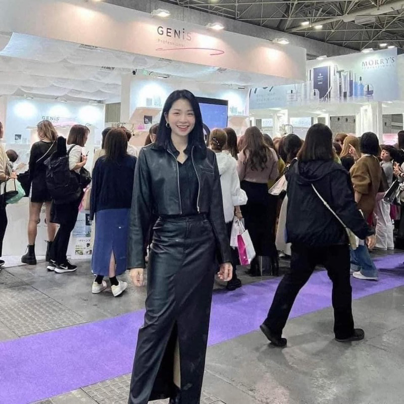 Áo da croptop Zara Authentic