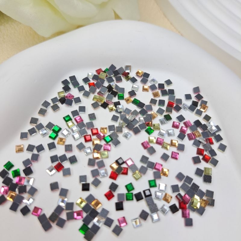 ĐÁ VUÔNG 3MM - ĐÁ ĐÍNH NAIL- ĐÁ TRANG TRÍ