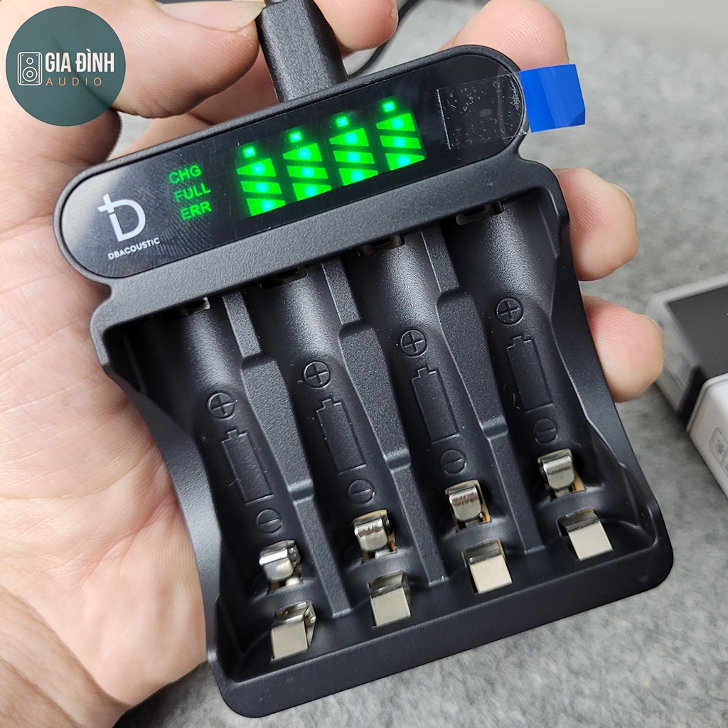 Pin sạc AA + Dock 4 pin Dbacoustic C4000L - Chính Hãng