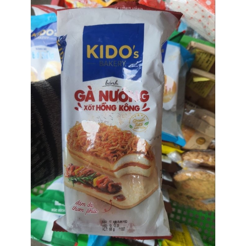 Bánh Mì KIDO Gà Nướng Xốt Hồng Kong, lốc 5 bánh ×55gam