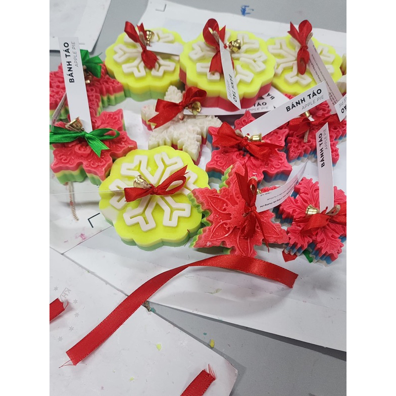 NẾN THƠM GIÁNG SINH