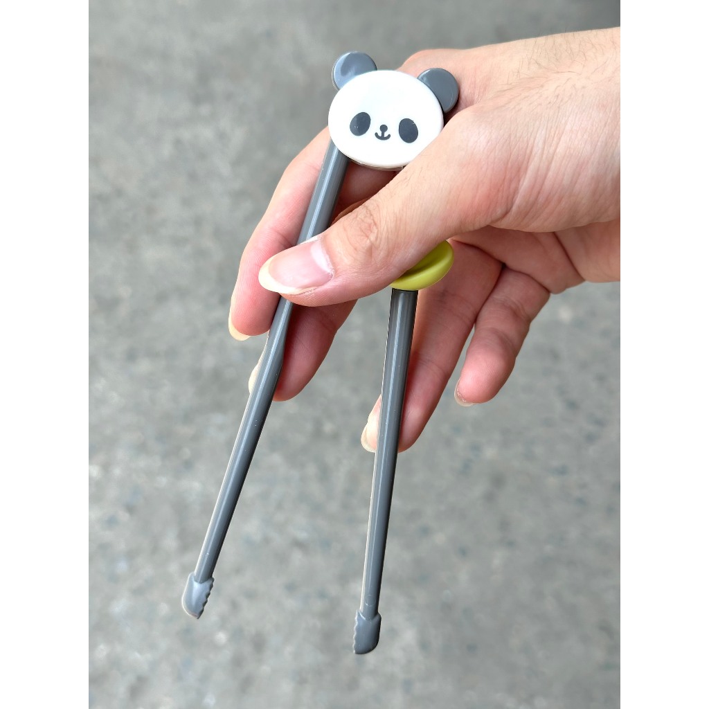 Đũa nhựa tập ăn dặm hình Gấu Trúc cho bé