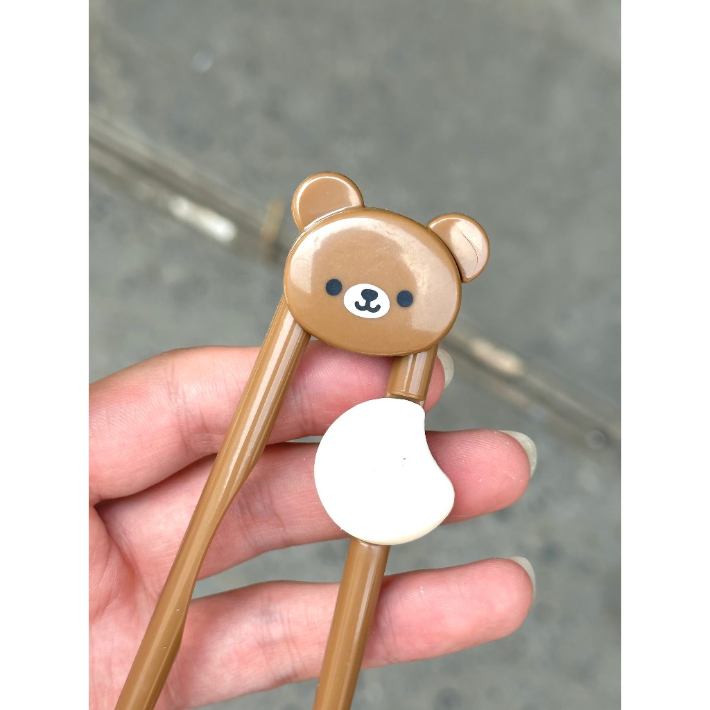 Đũa nhựa tập ăn dặm hình Gấu Trúc cho bé