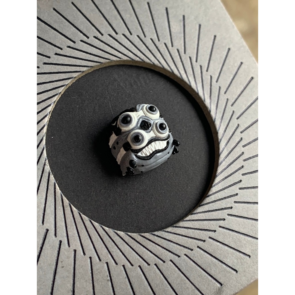 Keycap artisan nút trang trí bàn phím cơ Devourer bốn mắt
