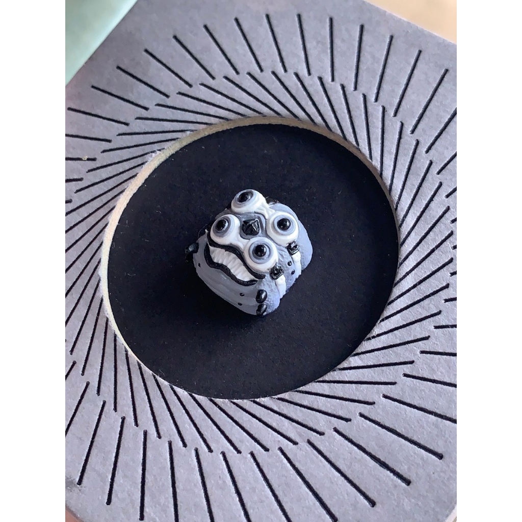Keycap artisan nút trang trí bàn phím cơ Devourer bốn mắt