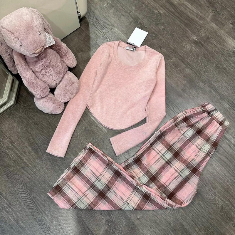 Set Áo Hồng Mix Quần Kẻ KAB