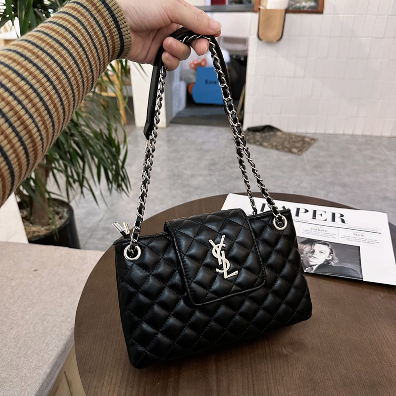 Túi đeo chéo đeo vai trần ô size 23 tag bạc mẫu mới hàng đẹp