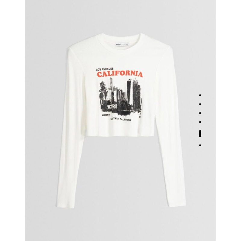 Áo thun croptop Bershka Authentic