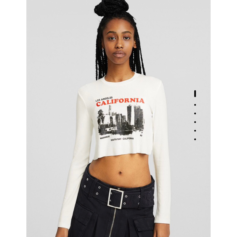 Áo thun croptop Bershka Authentic