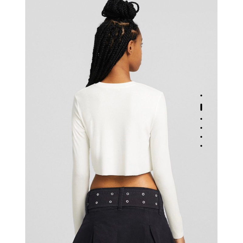 Áo thun croptop Bershka Authentic