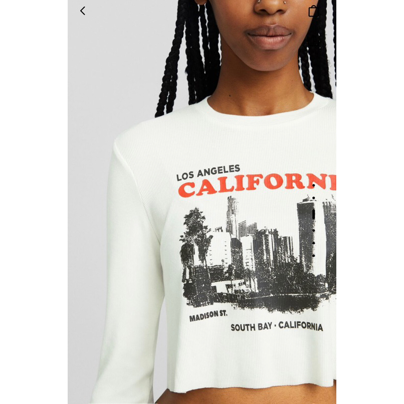 Áo thun croptop Bershka Authentic