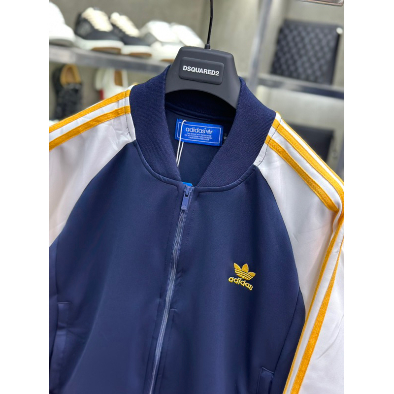 Áo Khoác Adidass phối tay kẻ vàng, Áo Khoác Adidas Gucci Nam Nữ Hotrend Dày Dặn Kiểu Dáng Unisex Nam Nữ chất Poly chuẩn