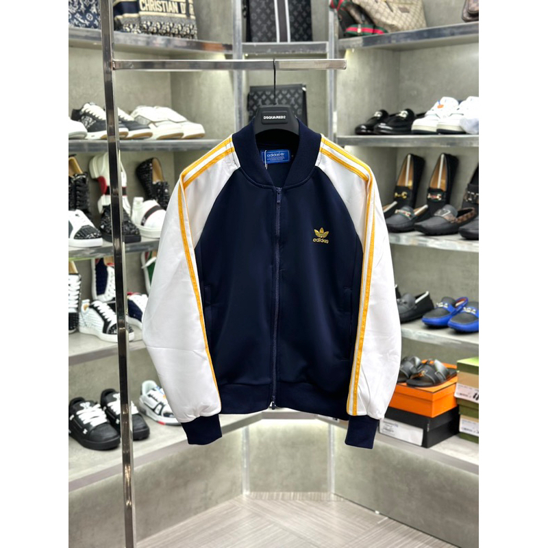 Áo Khoác Adidass phối tay kẻ vàng, Áo Khoác Adidas Gucci Nam Nữ Hotrend Dày Dặn Kiểu Dáng Unisex Nam Nữ chất Poly chuẩn