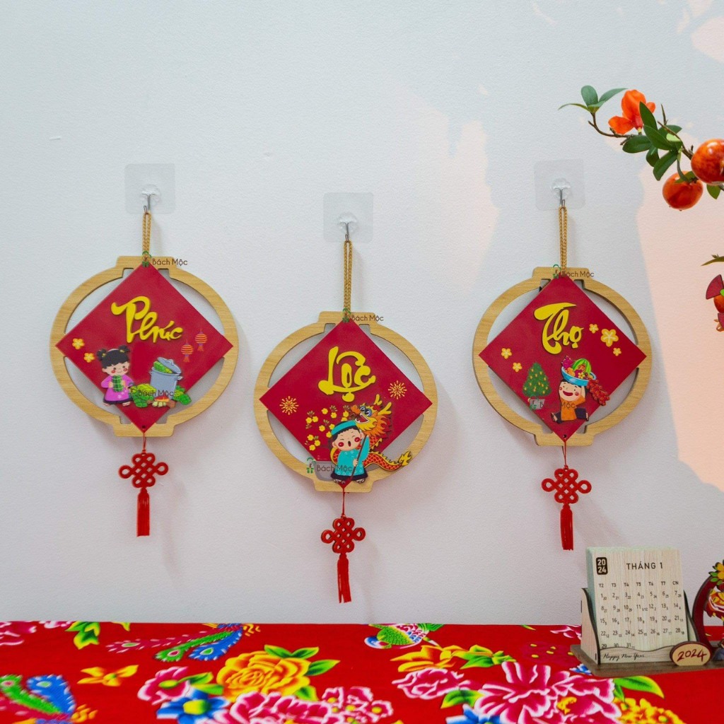 Bảng gỗ treo tết trang trí nhà cửa