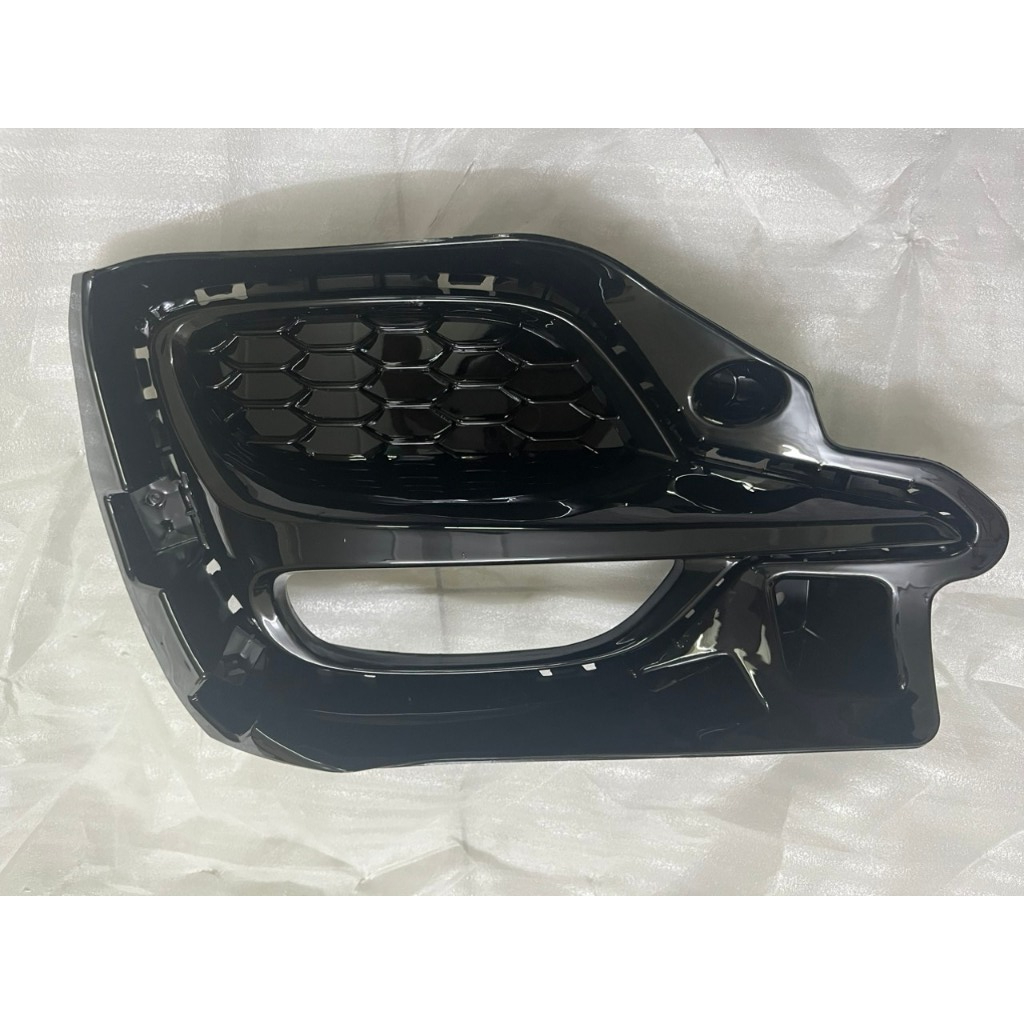 Ốp đèn gầm cản sau MG ZS 2021-2023 Bản Thái