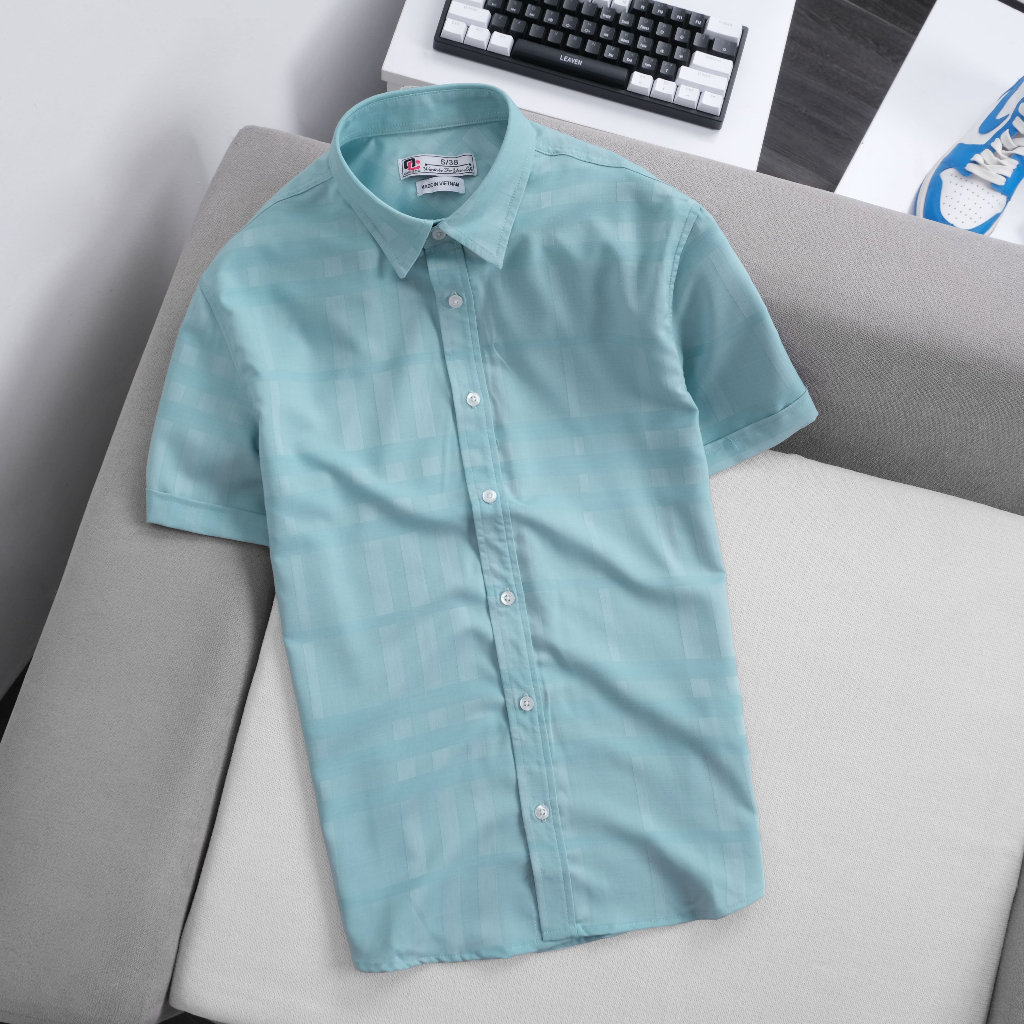 Áo Sơ Mi Nam Tay Ngắn Caro 3 Sọc Vuông Mềm Mịn Thoáng Mát Trẻ Trung Năng Động OVERCO - AA860