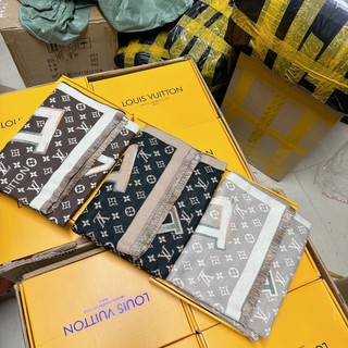 KHĂN LV FULLBOX